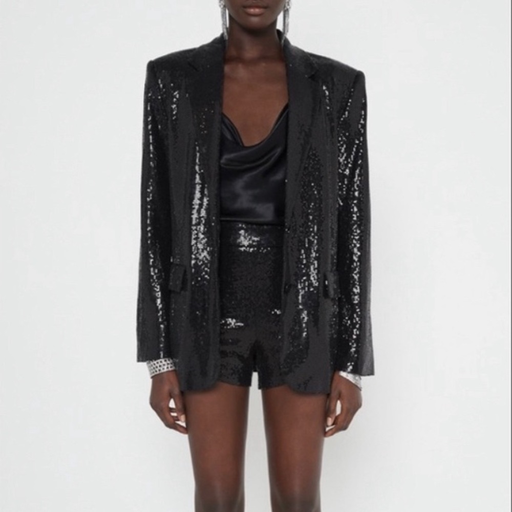 NWT Zara 2-piece V-Scalloped Hem Confetti Dot Sequin Blazer and Shorts Set